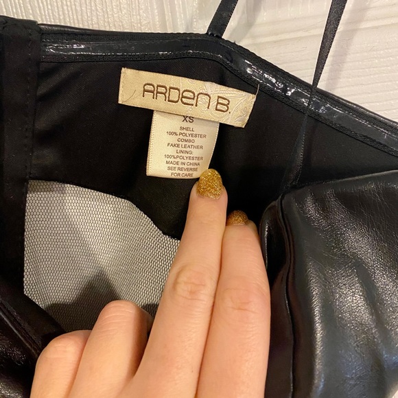 Dress - Picture 9 of 9